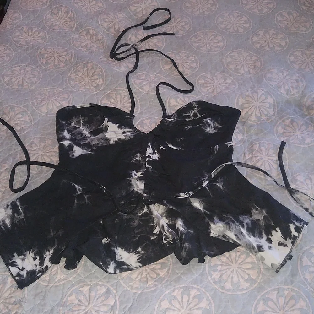 Cape Clique Tie Dye Halter - Picture 4 of 7